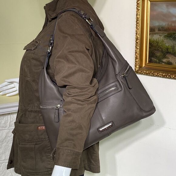 Etienne Aigner Grey Leather Shoulder Bag - Picture 3 of 13